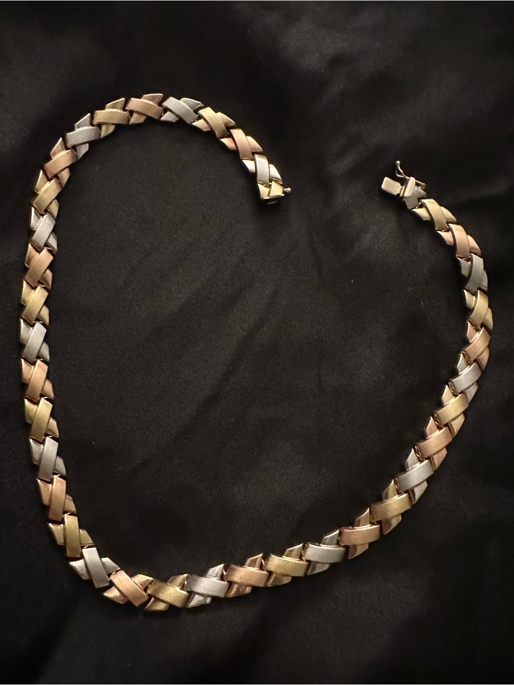 Aurafin Turkey Tri-Tone hugs Necklace in Gold, Rose Gold & Silver 16”